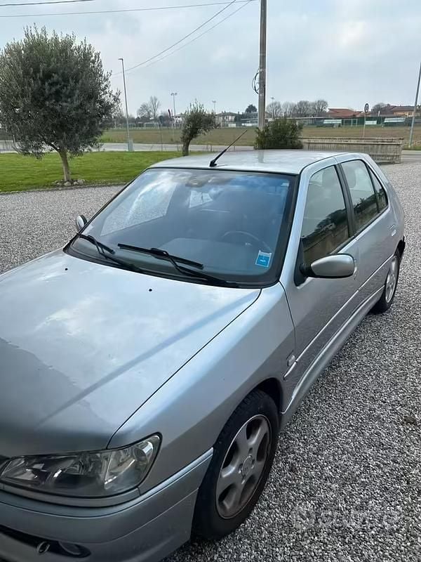 Occasion Peugeot 306 2000 Gris Berline