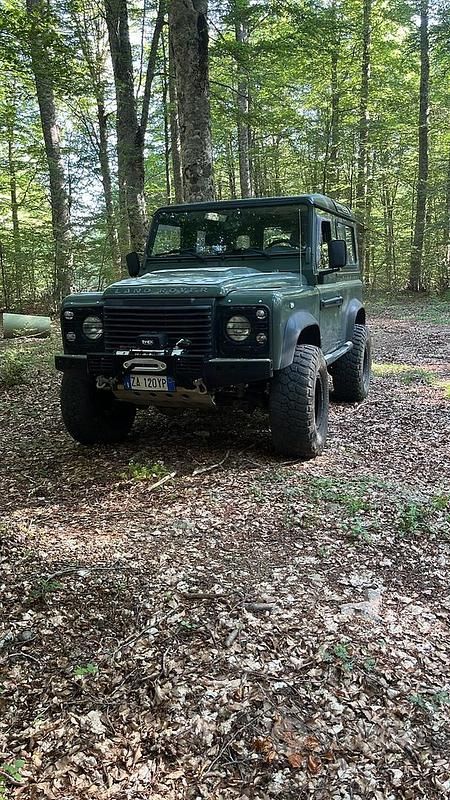 Usata Land Rover Defender 122 CV (89 kW) 2008 Verde SUV