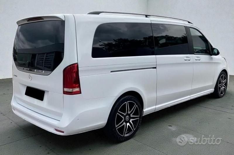 Usata Mercedes V300 Premium 237 CV (174 kW) 2024 Bianco Monovolume