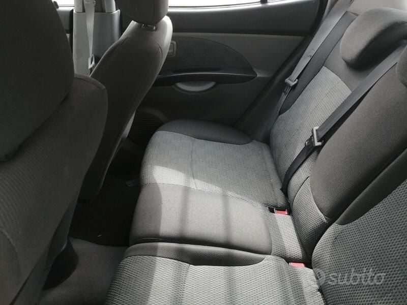 Occasion Kia Picanto 65 ch (47 kW) 2008 Gris Citadine