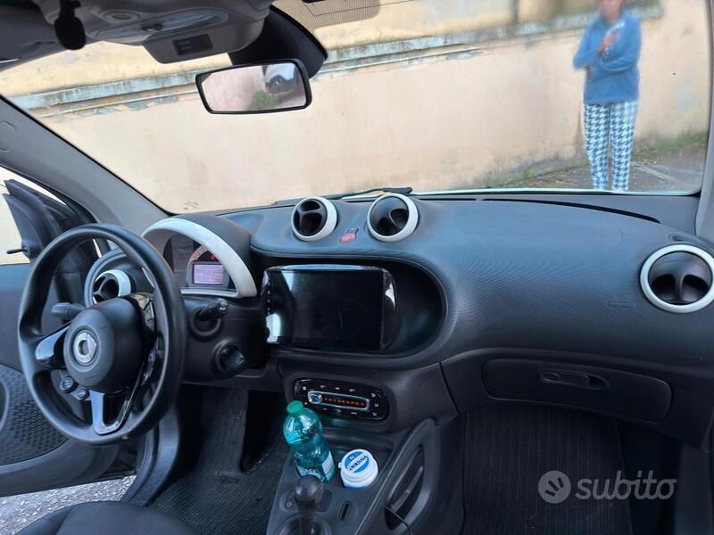 Usata Smart ForTwo Coupé 61 CV (44 kW) 2015 Utilitaria