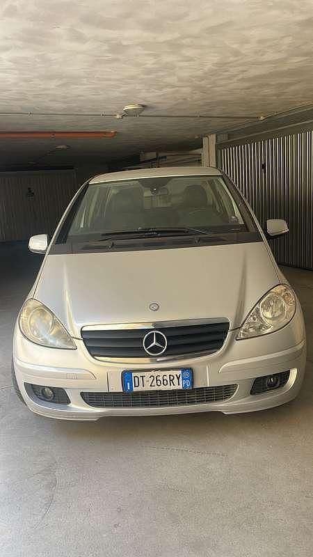 Usata 2009 Mercedes A180 Elegance Coupé | 1600 € (Super prezzo) - Immagine 1/4