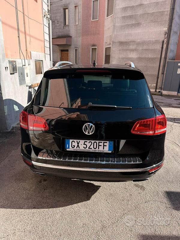 Usata VW Touareg Executive 262 CV (192 kW) 2015 Nero SUV