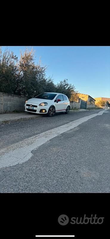 Usata Abarth Grande Punto 155 CV (114 kW) 2008 Bianco Utilitaria