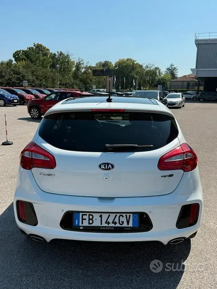 Usata Kia Ceed GT GT-Line 136 CV (100 kW) 2015 Bianco Berlina