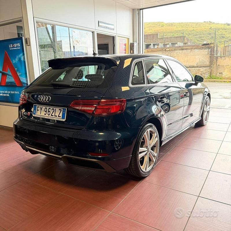 Gebraucht Audi A3 150 PS (110 kW) 2019 Blau Limousine