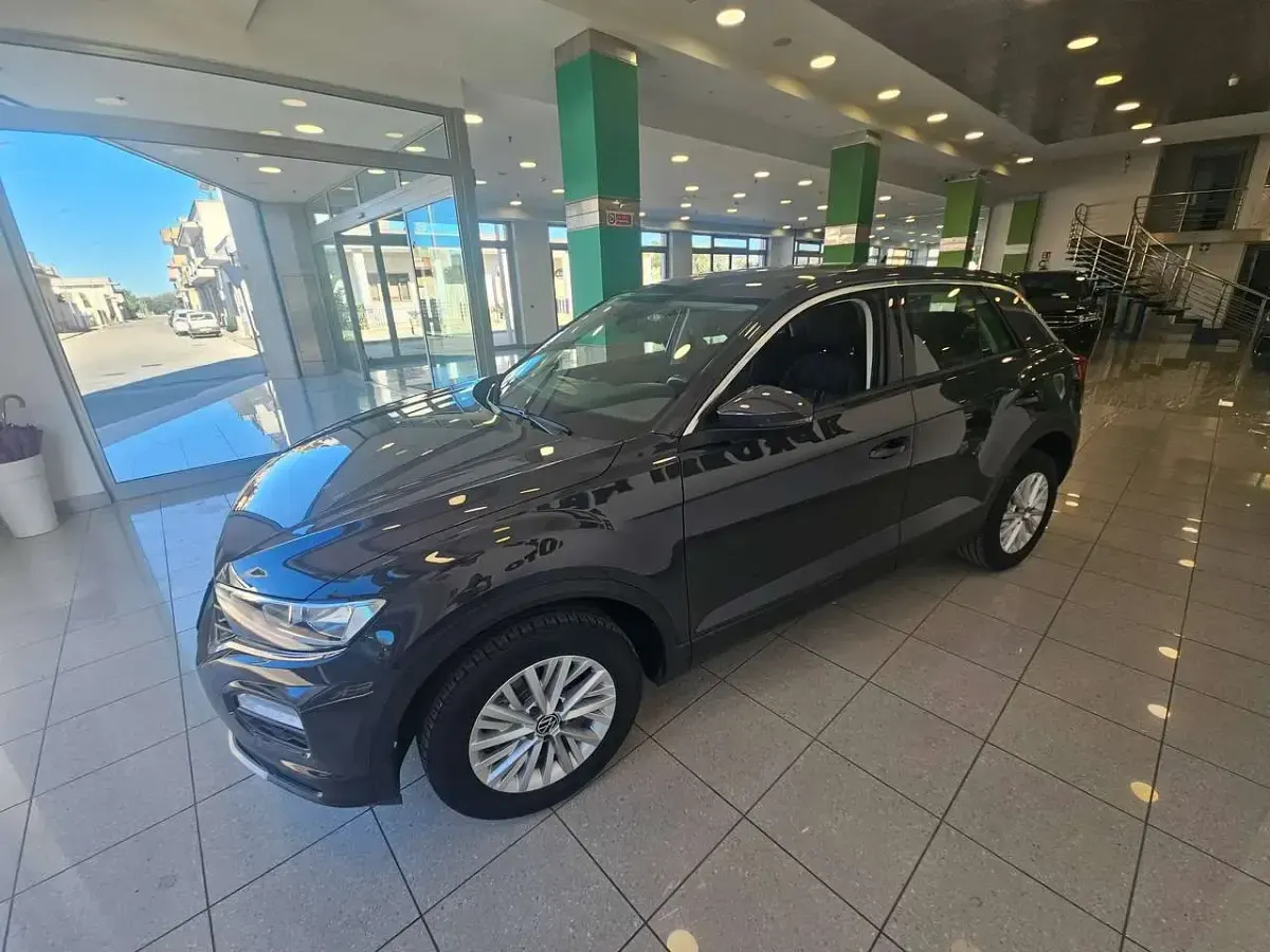 Usata VW T-Roc Style 110 CV (80 kW) 2021 Grigio SUV