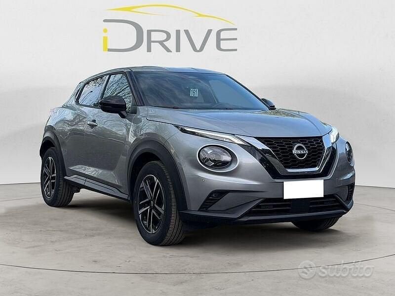 Używany Nissan Juke N-Connecta 114 KM (83 kW) 2025 Szary SUV
