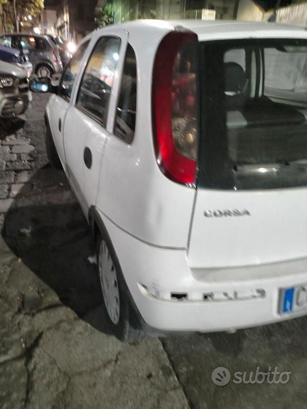Usata Opel Corsa 2004 Bianco Berlina