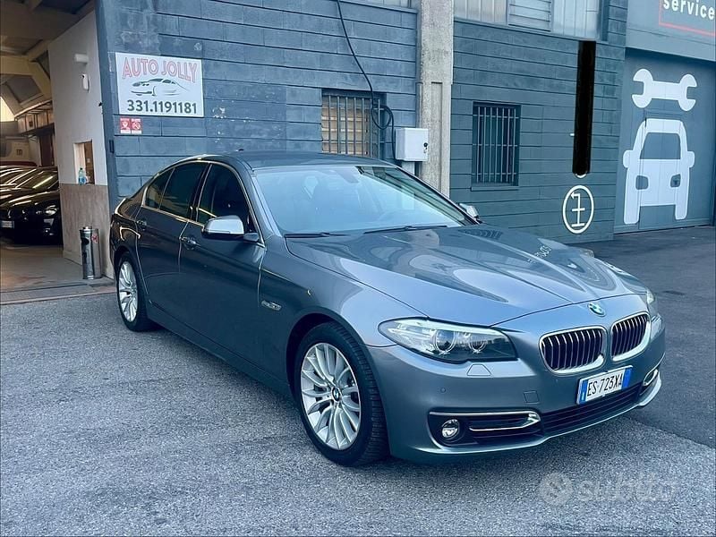 Usata BMW 520 Luxury Line 185 CV (136 kW) 2013 Grigio Berlina