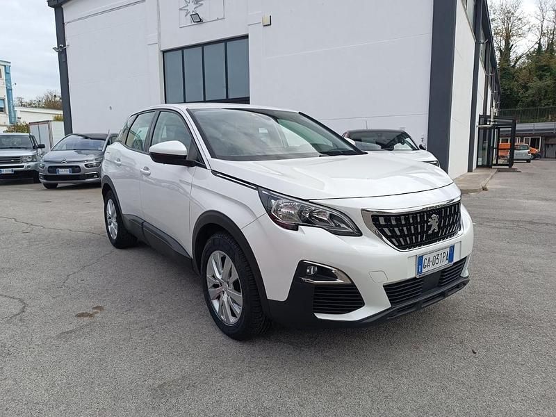 Usata Peugeot 3008 Allure 130 CV (95 kW) 2020 Bianco SUV