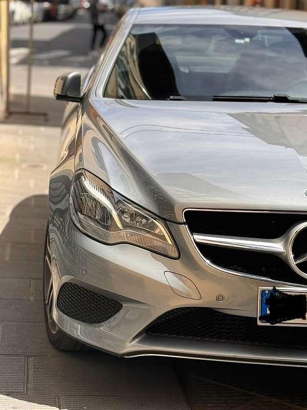 Usata Mercedes E220 170 CV (125 kW) 2014 Grigio Coupé