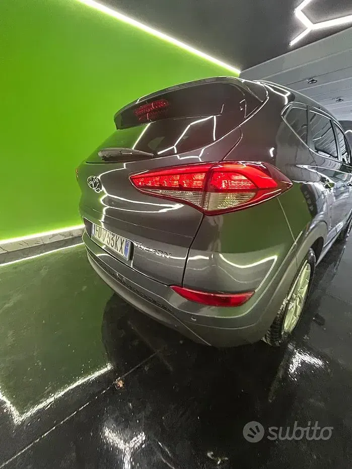 Usata Hyundai Tucson Xpossible 116 CV (85 kW) 2016 Grigio SUV