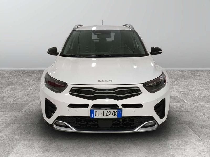 Bianco Usata 2023 Kia Stonic GT-Line SUV | 17.900 € (Buon prezzo) - Immagine 1/4