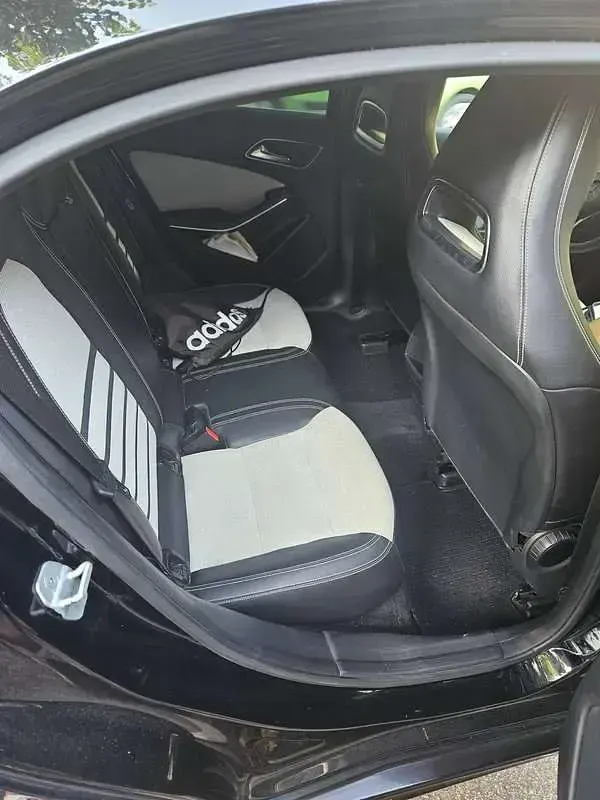 Usata Mercedes A180 Executive 109 CV (80 kW) 2013 Nero Berlina