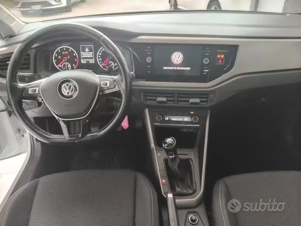 Usata VW Polo Trendline 90 CV (66 kW) 2019 Bianco Utilitaria