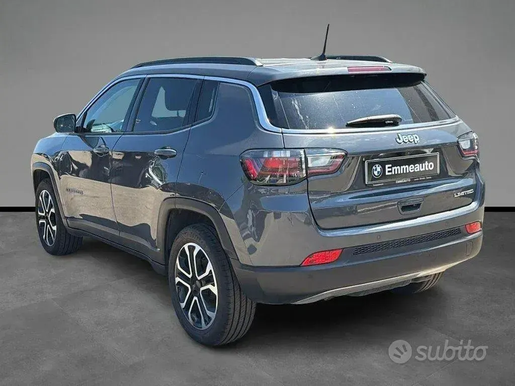 Usata Jeep Compass 131 CV (96 kW) 2022 Grigio SUV