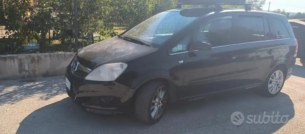 Usata Opel Zafira Cosmo 150 CV (110 kW) 2009 Nero Monovolume