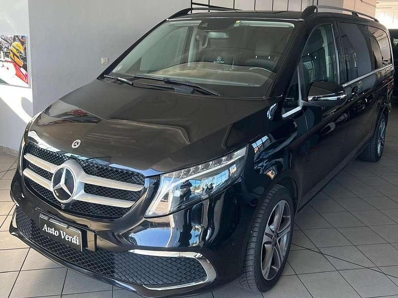 Usata Mercedes V250 Premium 190 CV (139 kW) 2022 Nero Monovolume