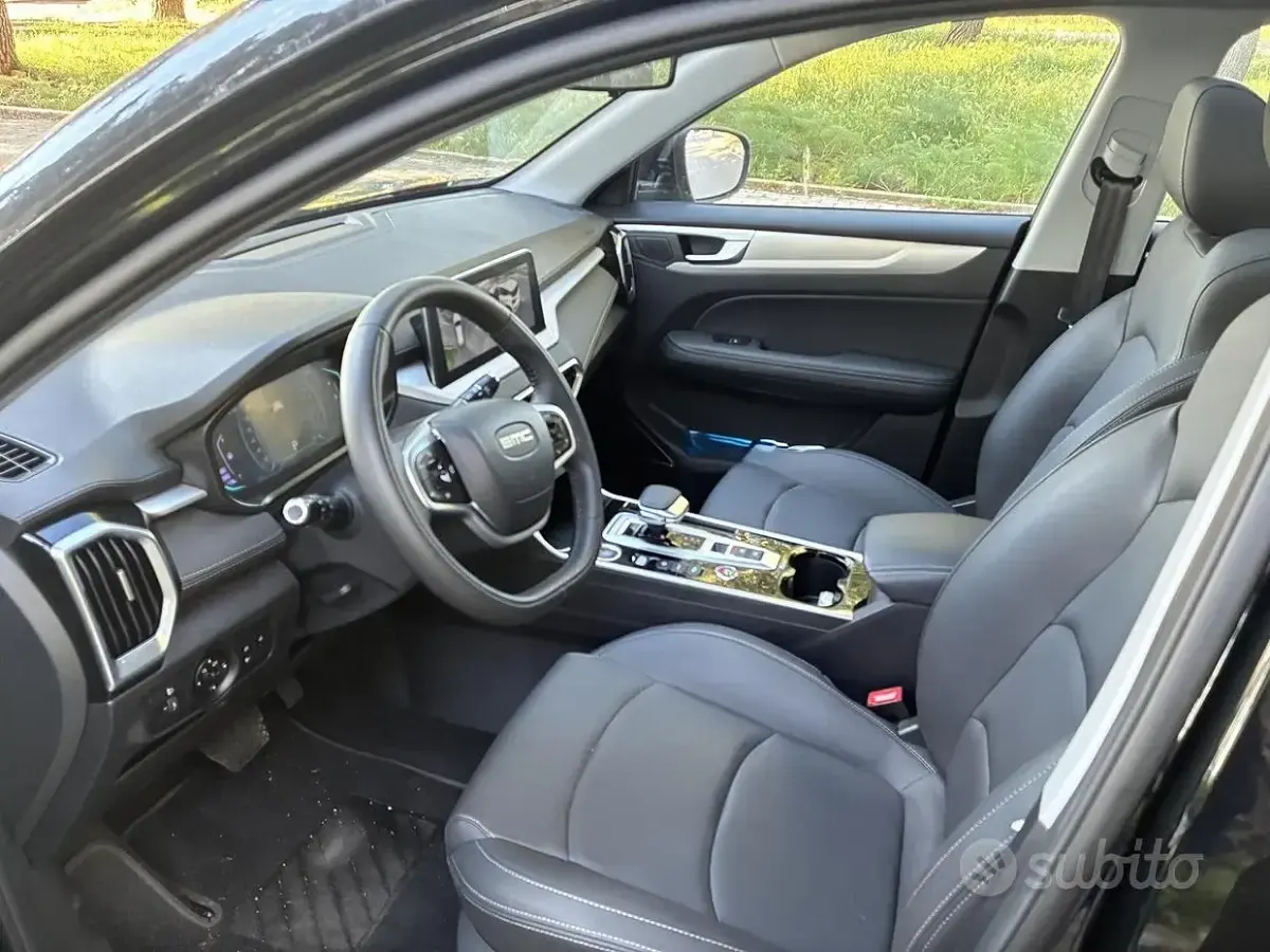 Usata EMC SEI 113 CV (83 kW) 2025 Nero SUV