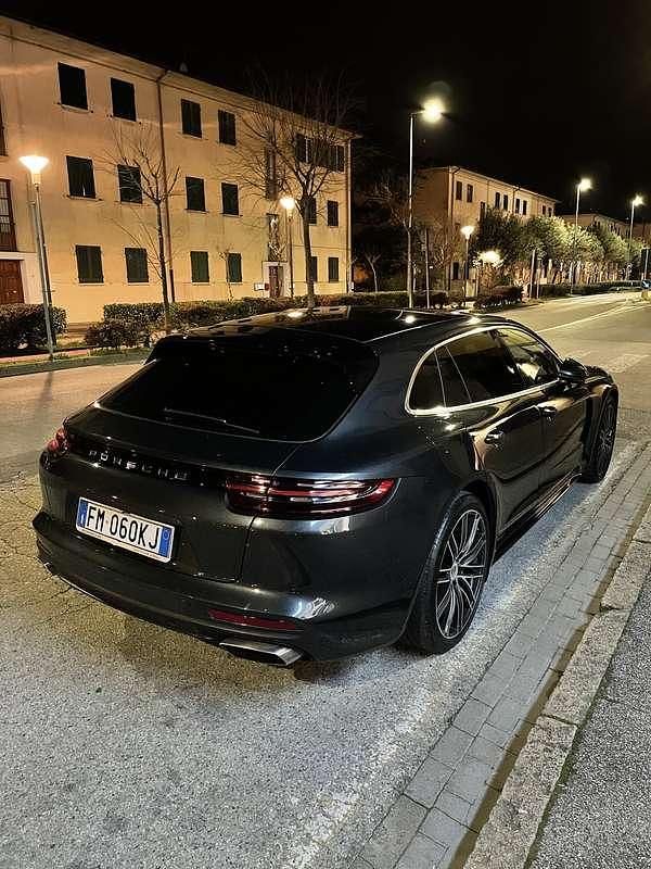 Usata Porsche Panamera Sport Turismo 330 CV (242 kW) 2017 Berlina
