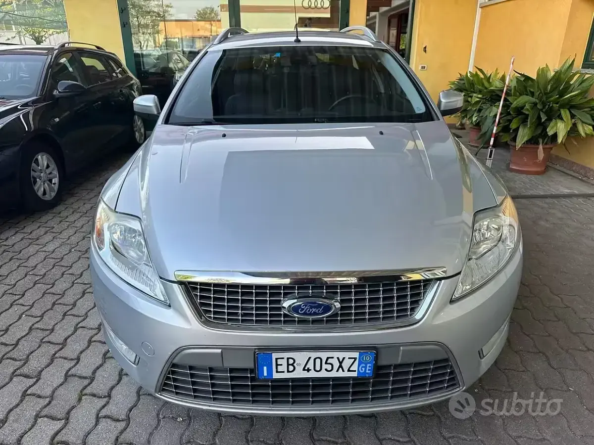 Usata Ford Mondeo Titanium 140 CV (102 kW) 2010 Nero Station wagon