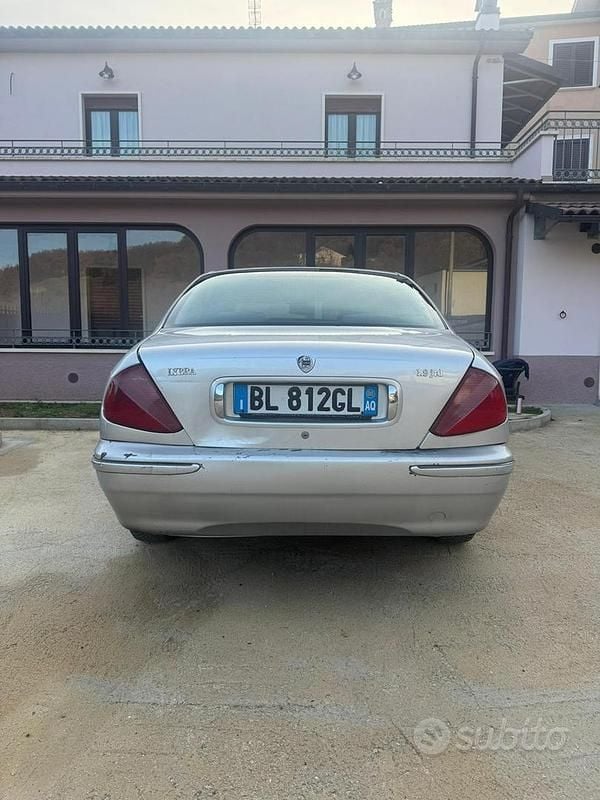 Usata Lancia Lybra 2000 Grigio Berlina