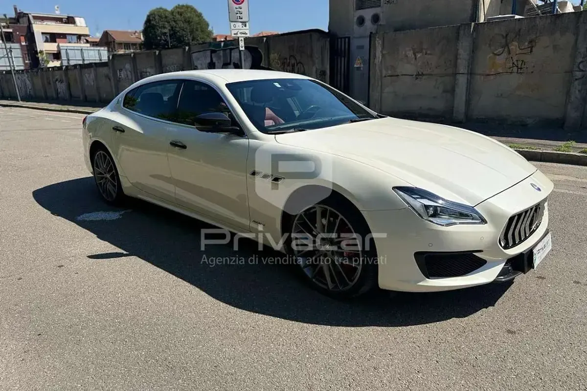 Usata Maserati Quattroporte 430 CV (316 kW) 2017 Bianco Berlina