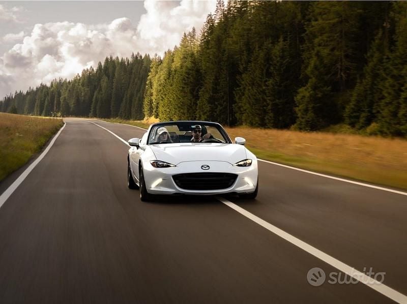 Usata Mazda MX5 Sports-Line 160 CV (117 kW) 2017 Bianco Cabrio