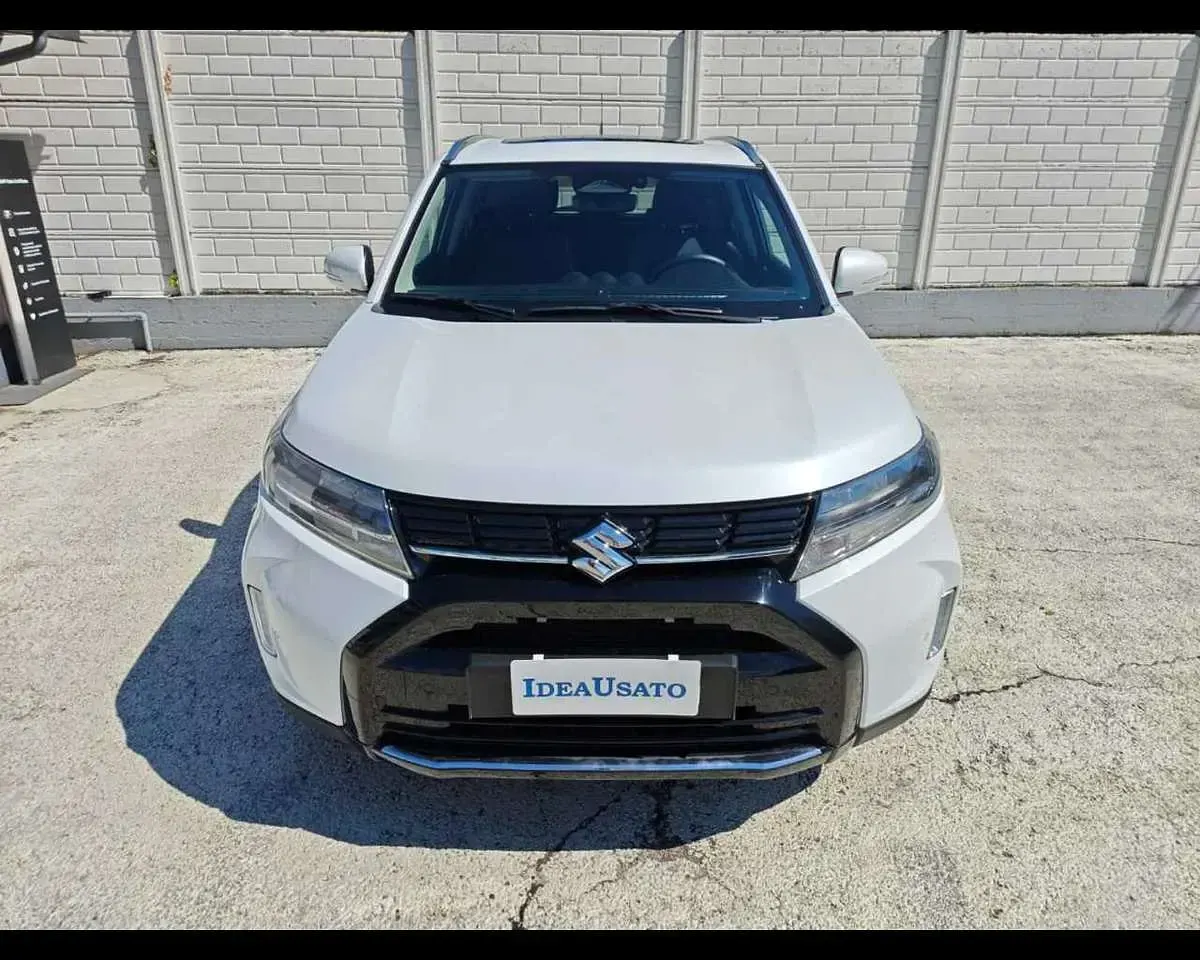 Usata Suzuki Vitara 102 CV (75 kW) 2024 Bianco SUV
