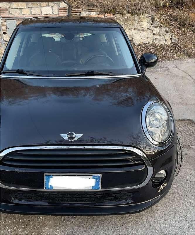 Usata Mini Cooper D Business 116 CV (85 kW) 2015 Utilitaria
