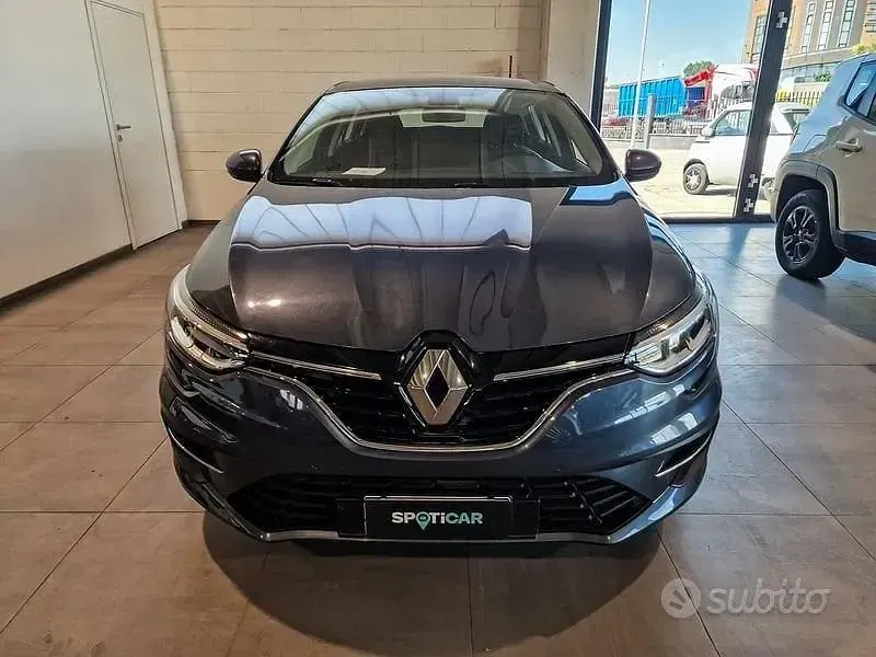 Usata Renault Mégane IV Equilibre 116 CV (85 kW) 2023 Grigio Station wagon