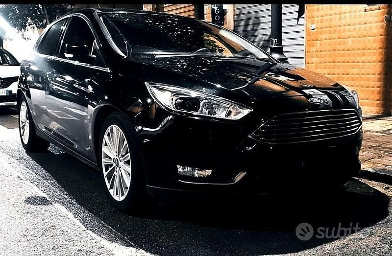 Usata Ford Focus Titanium X 120 CV (88 kW) 2016 Nero Berlina