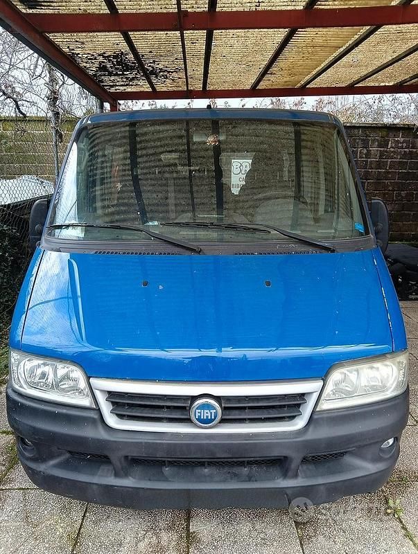 Usata Fiat Ducato 110 CV (80 kW) 2004 Blu Furgone