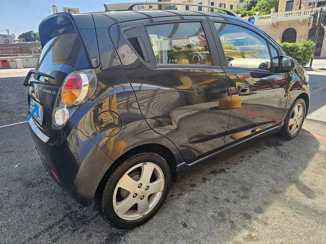 Usata Chevrolet Spark LT 82 CV (60 kW) 2010 Nero Utilitaria