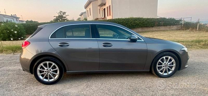 Usata Mercedes A200 150 CV (110 kW) 2019 Berlina