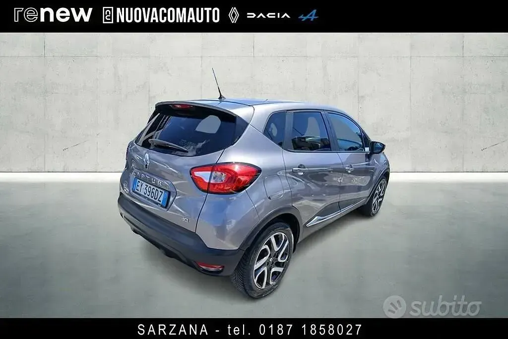 Usata Renault Captur 90 CV (66 kW) 2015 Grigio SUV