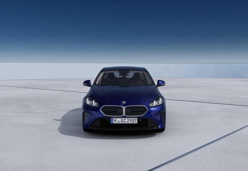 Nuova BMW 120 M Sport 163 CV (119 kW) 2026 Portimao blue Utilitaria