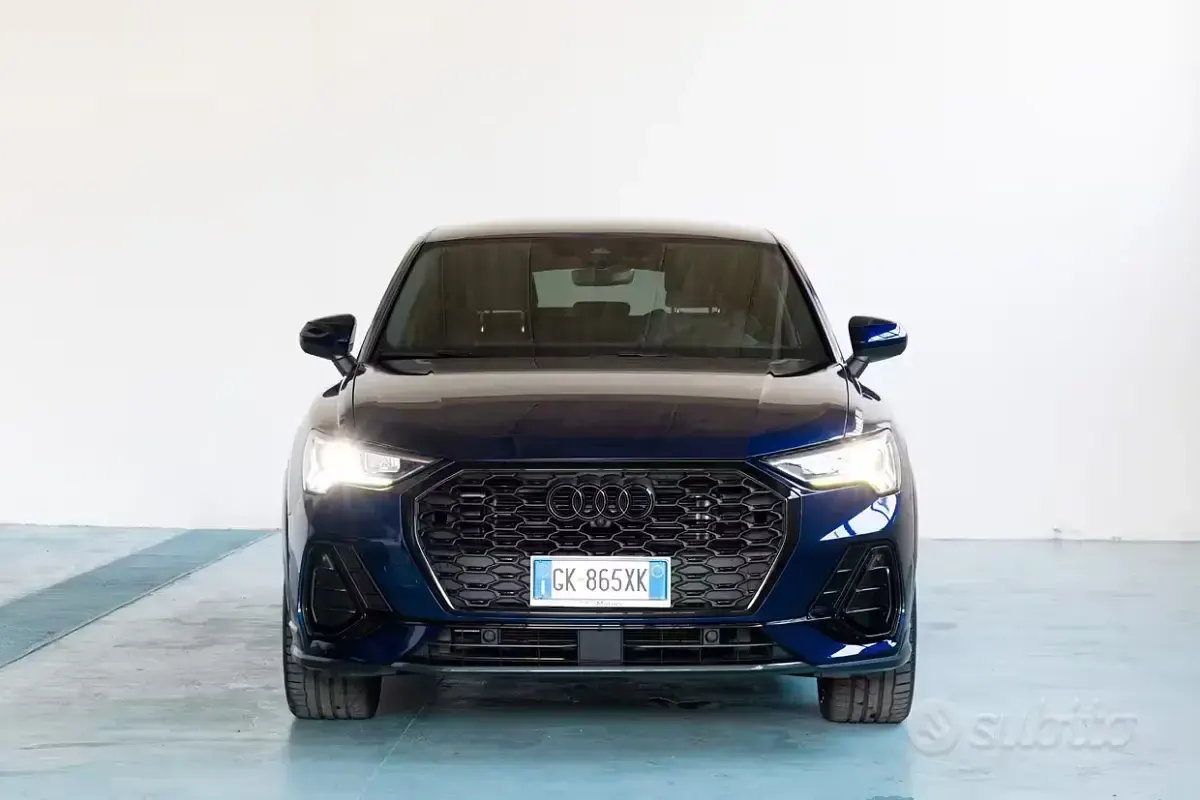 Usata Audi Q3 Sportback Black Edition 150 CV (110 kW) 2022 Blu SUV