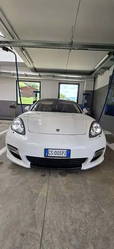 Usata Porsche Panamera Turbo 500 CV (367 kW) 2010 Utilitaria