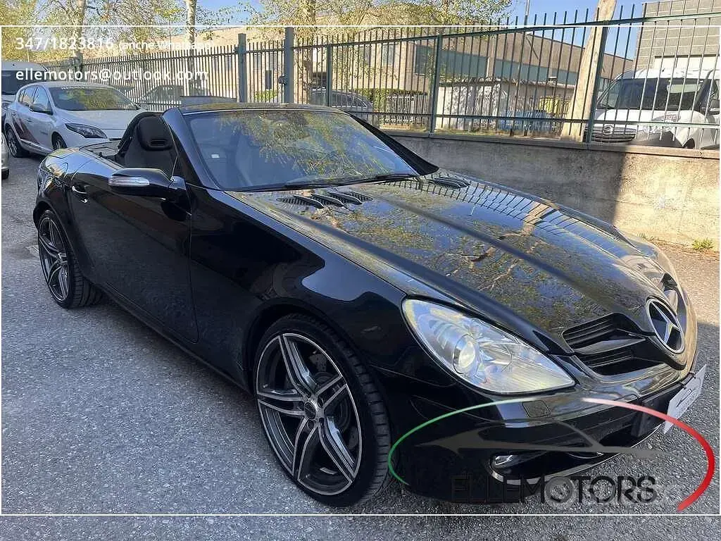 Usata Mercedes SLK350 272 CV (200 kW) 2007 Nero Cabrio