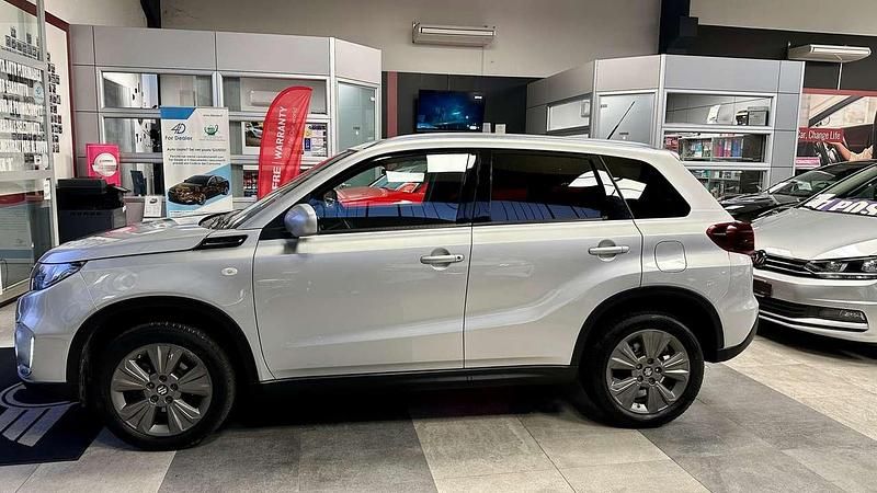 Second-hand Suzuki Vitara Cool 129 CP (94 kW) 2023 Argintiu Berlinǎ
