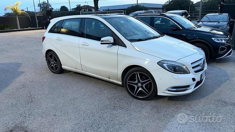 Usata Mercedes B180 Executive 109 CV (80 kW) 2015 Bianco Monovolume