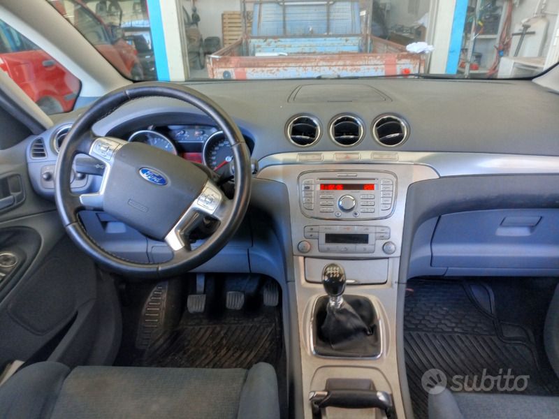 Usata Ford S-MAX S 2009 Grigio Monovolume