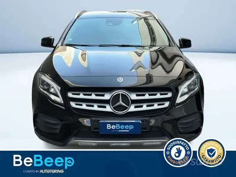 Usata Mercedes GLA180 Premium 122 CV (89 kW) 2019 Nero SUV
