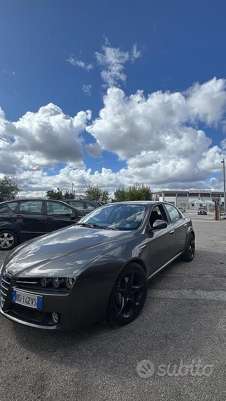 Usata Alfa Romeo 159 150 CV (110 kW) 2008 Grigio Berlina