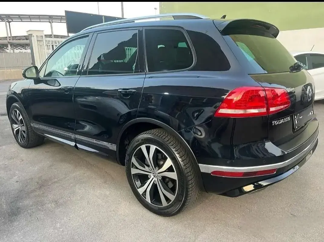 Usata VW Touareg Sportline 204 CV (150 kW) 2017 Blu/azzurro SUV
