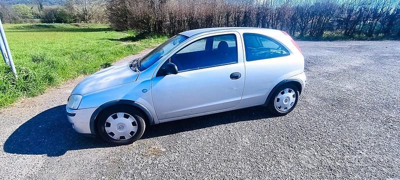 Usata Opel Corsa 2006 Grigio Utilitaria