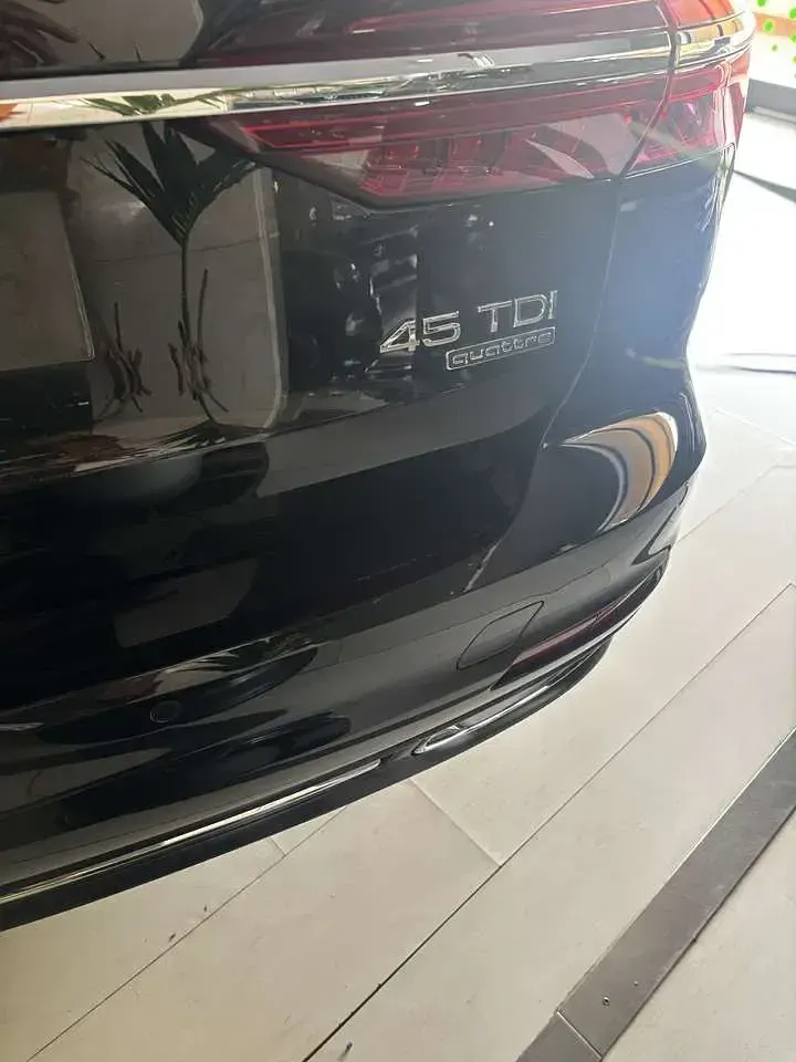Usata Audi A6 Business 231 CV (169 kW) 2020 Nero Station wagon