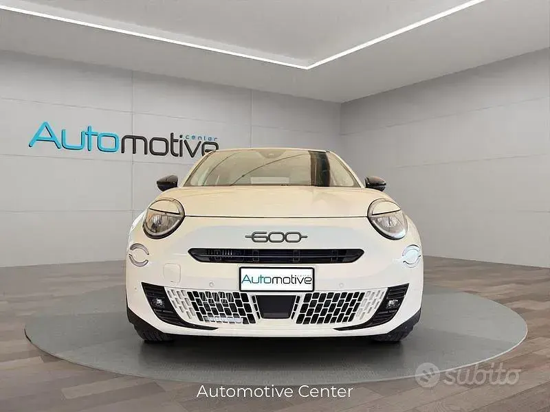 Usata Fiat 600 La Prima 101 CV (74 kW) 2025 Bianco SUV